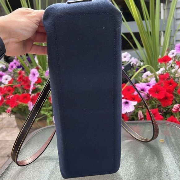 Dooney & Bourke hand bag, beautiful condition, see pictures - Picture 6 of 13